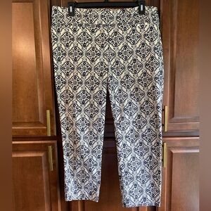ANN TAYLOR LOFT The Rivera Pant Julie in Cream and Navy Ankle Cropped Size 14
